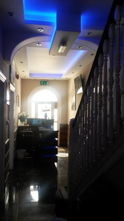 The Crystal Lodge Hotel Croydon kerület Kültér fotó