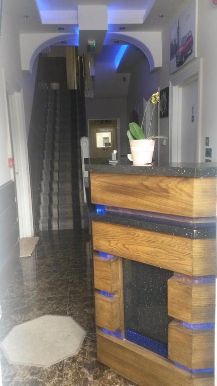 The Crystal Lodge Hotel Croydon kerület Kültér fotó