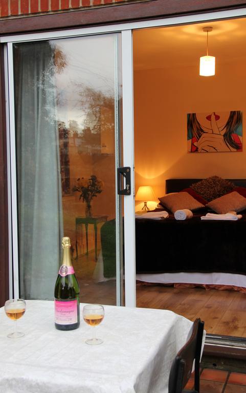 The Crystal Lodge Hotel Croydon kerület Kültér fotó