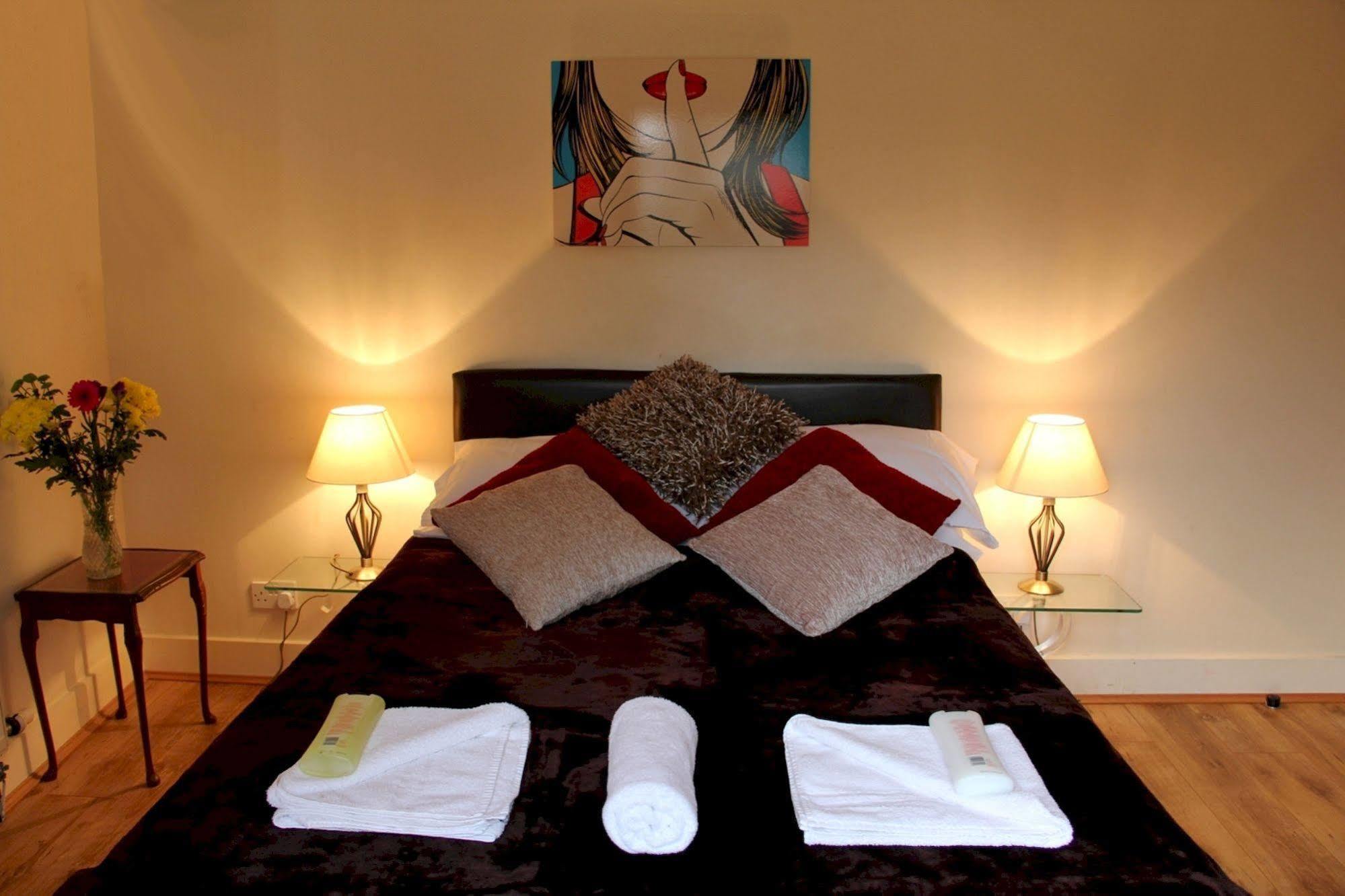 The Crystal Lodge Hotel Croydon kerület Kültér fotó